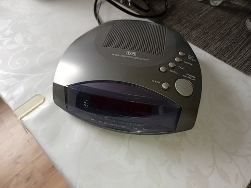 Uhrenradio 230 volt - , mit